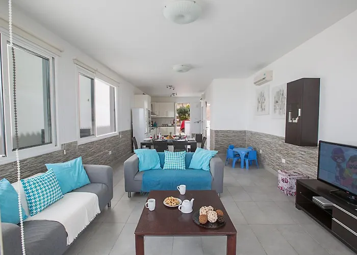 Suri, Luxury Seafront Villa Ayia Napa