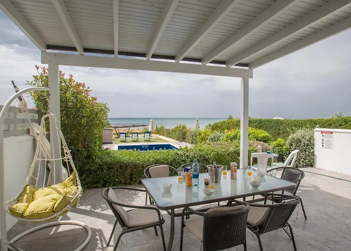 Suri, Luxury Seafront Villa