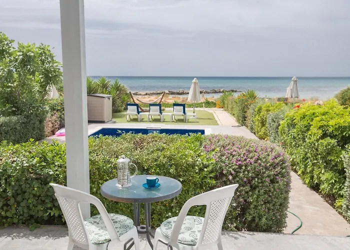 Suri, Luxury Seafront Villa Agia Napa