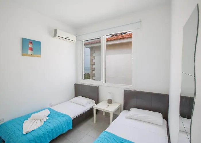 Villa Suri, Luxury Seafront Agia Napa